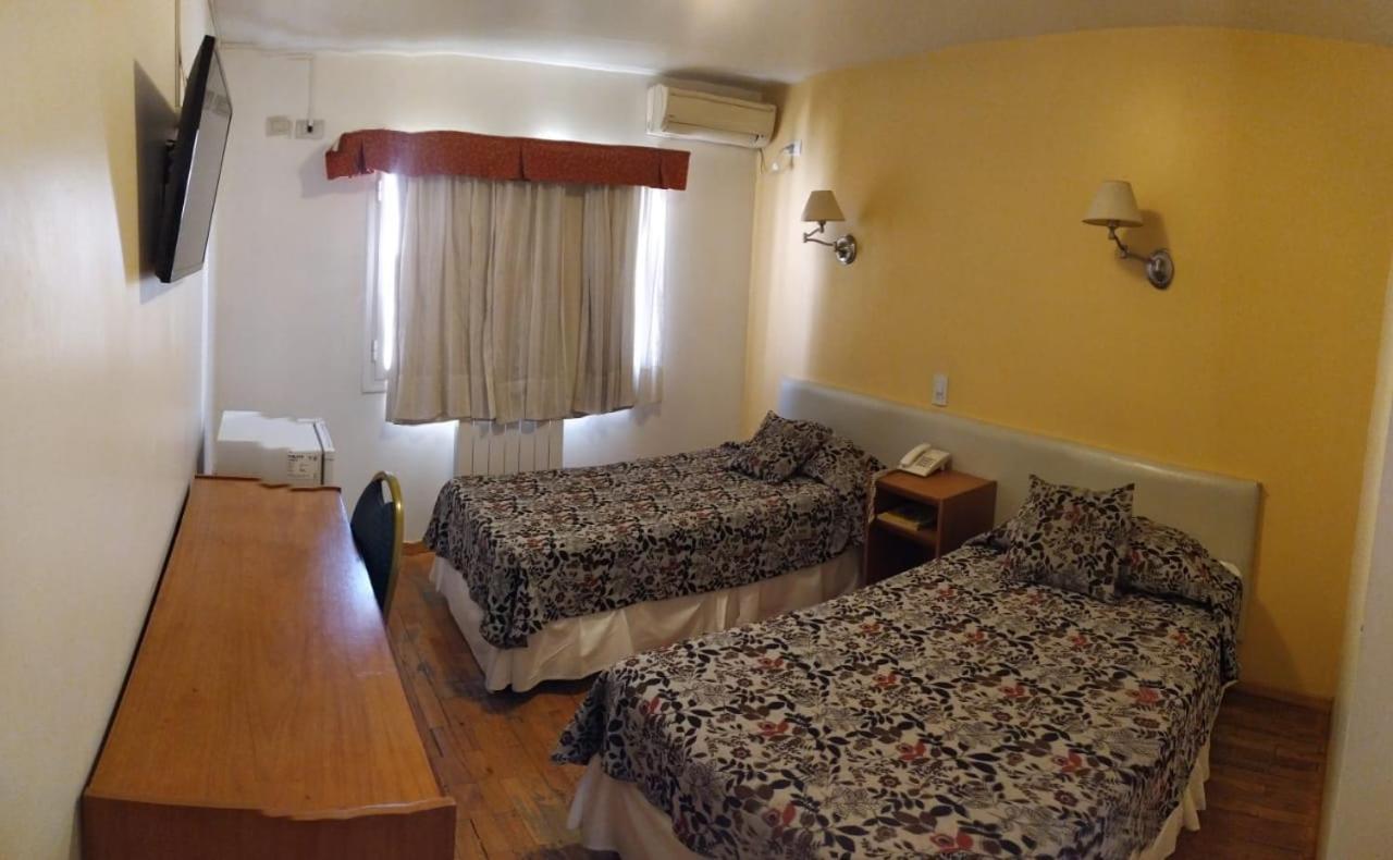 Hotel Crystal Neuquén Kültér fotó