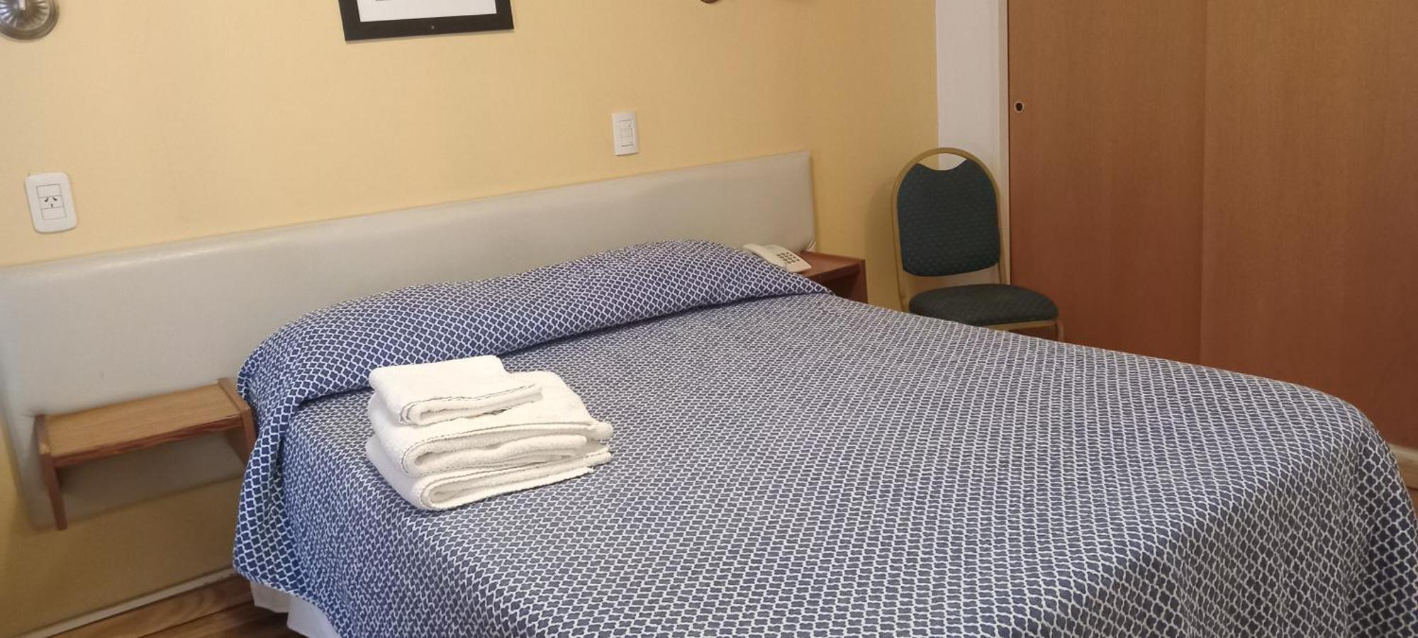 Hotel Crystal Neuquén Kültér fotó