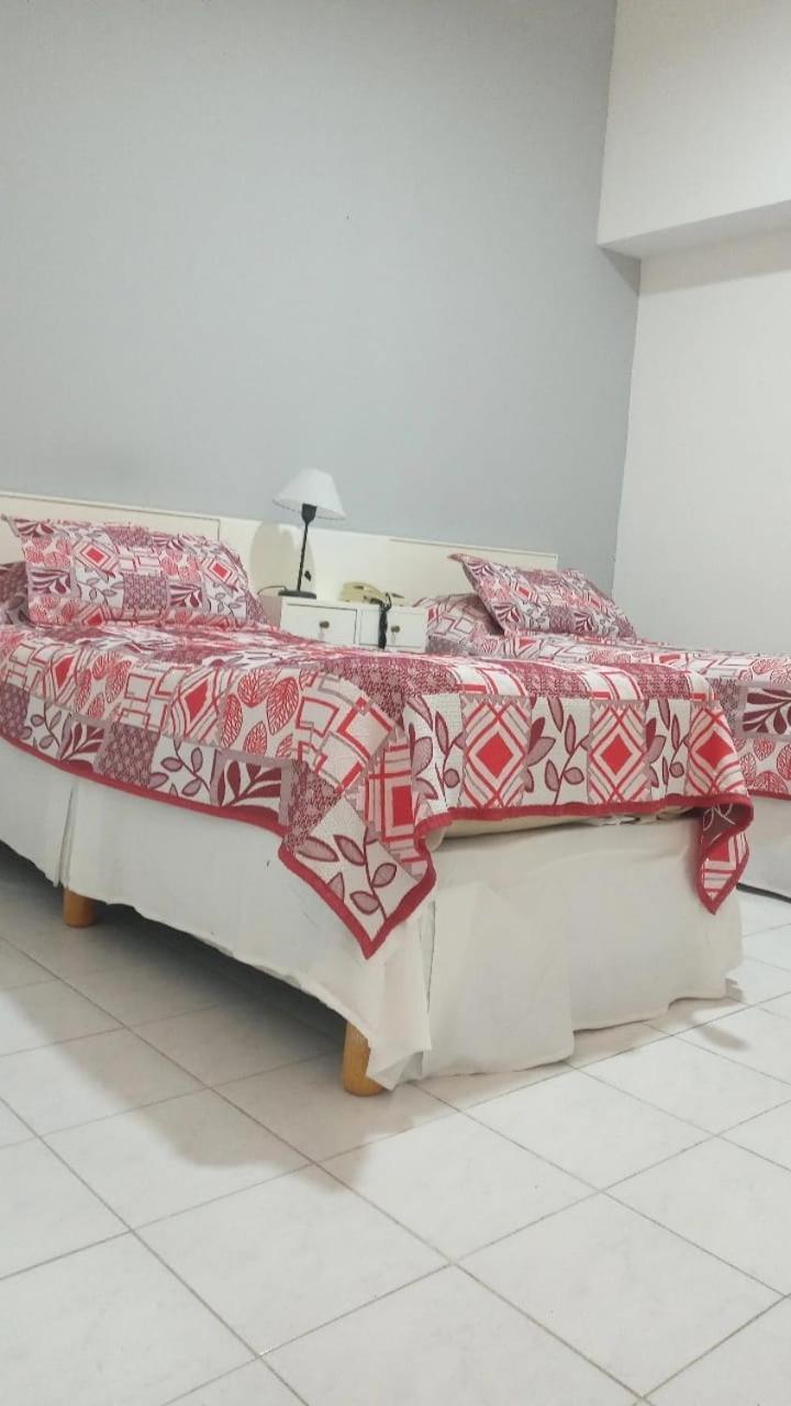 Hotel Crystal Neuquén Kültér fotó
