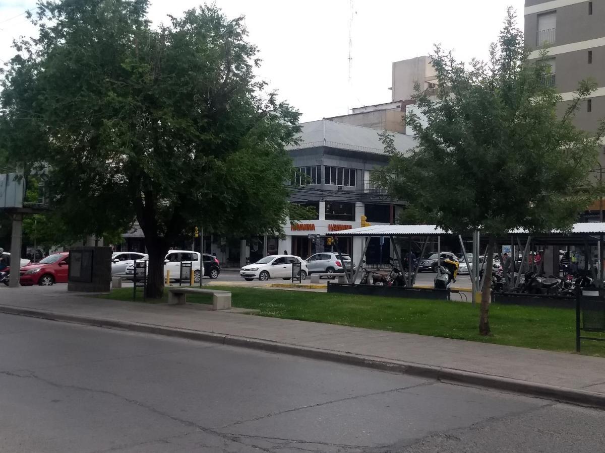 Hotel Crystal Neuquén Kültér fotó